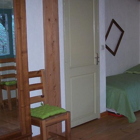 Salomony Chambre D'Hotes Marcols-les-Eaux Exterior photo