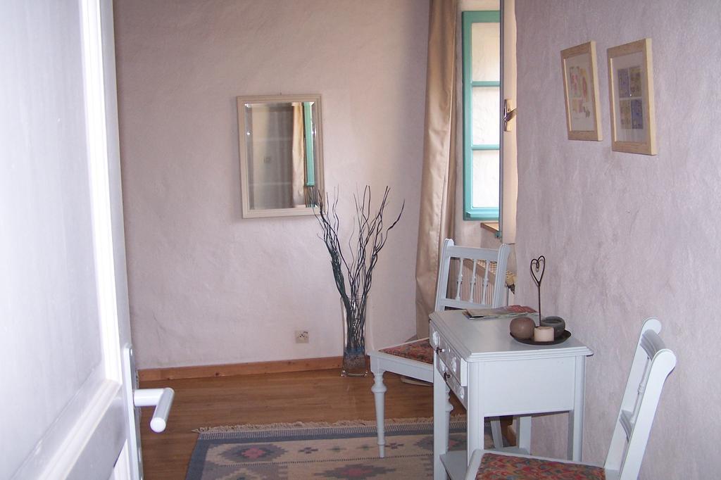Salomony Chambre D'Hotes Marcols-les-Eaux Room photo